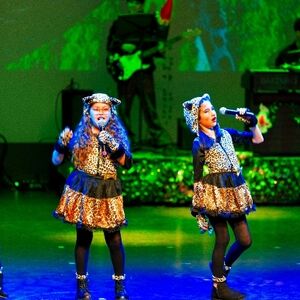 Luigi,super mario Customs, eye of tiger,